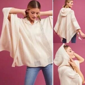 Anthropologie sleeping on snow Cream Hooded Women's poncho